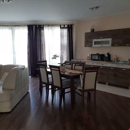 Aqua Line Apartmanház Hajdúszoboszló Esterno foto