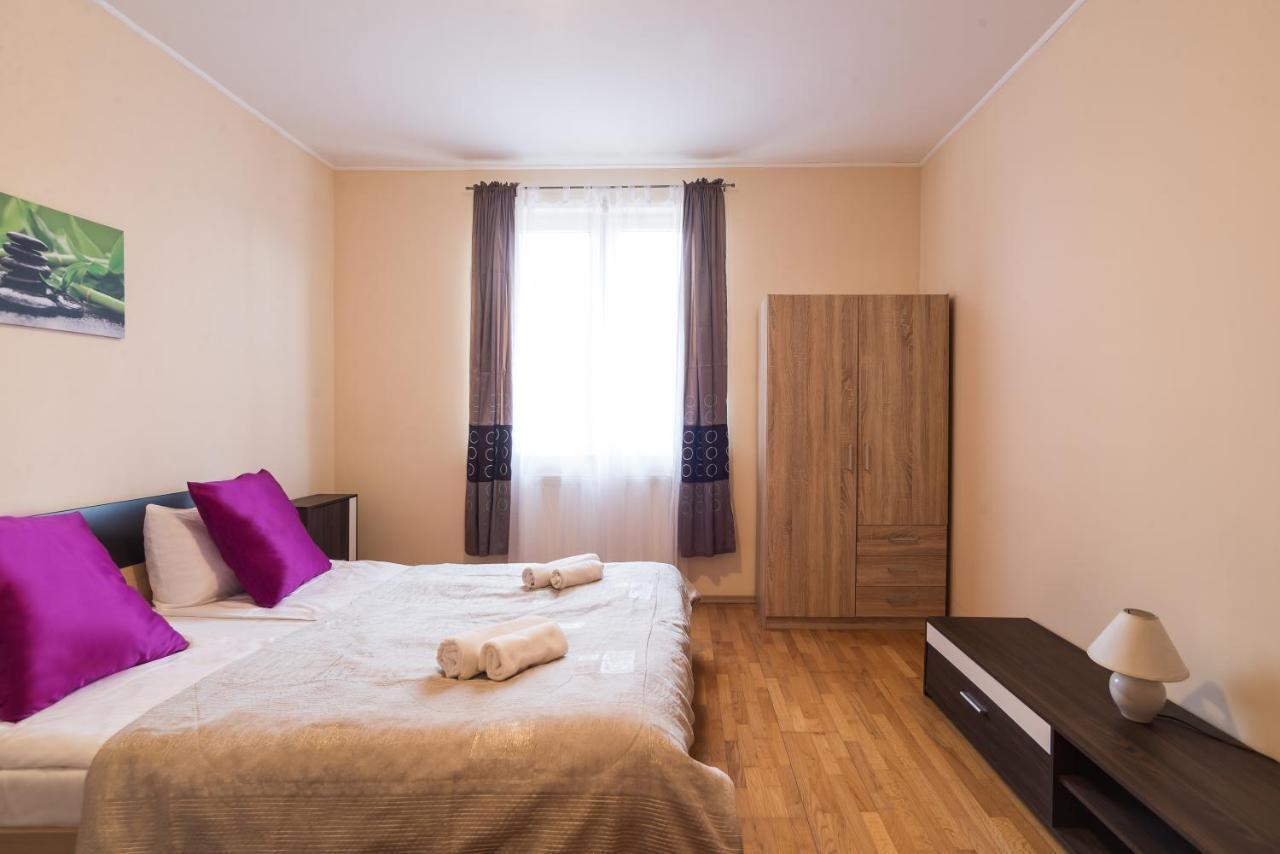 Aqua Line Apartmanház Hajdúszoboszló Esterno foto