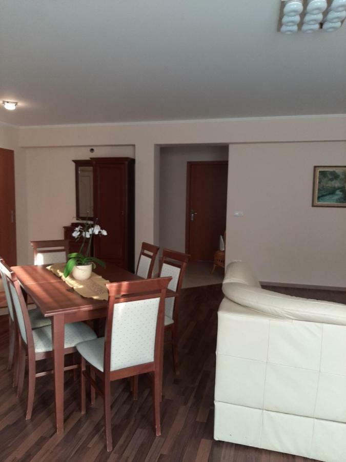 Aqua Line Apartmanház Hajdúszoboszló Esterno foto